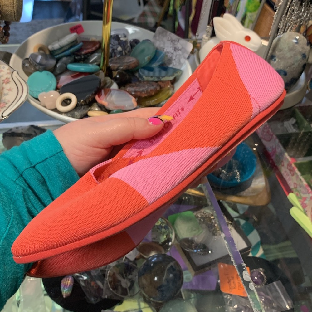Skechers love triangle NEW slip ons flats Cleo red pink - Picture 2 of 4